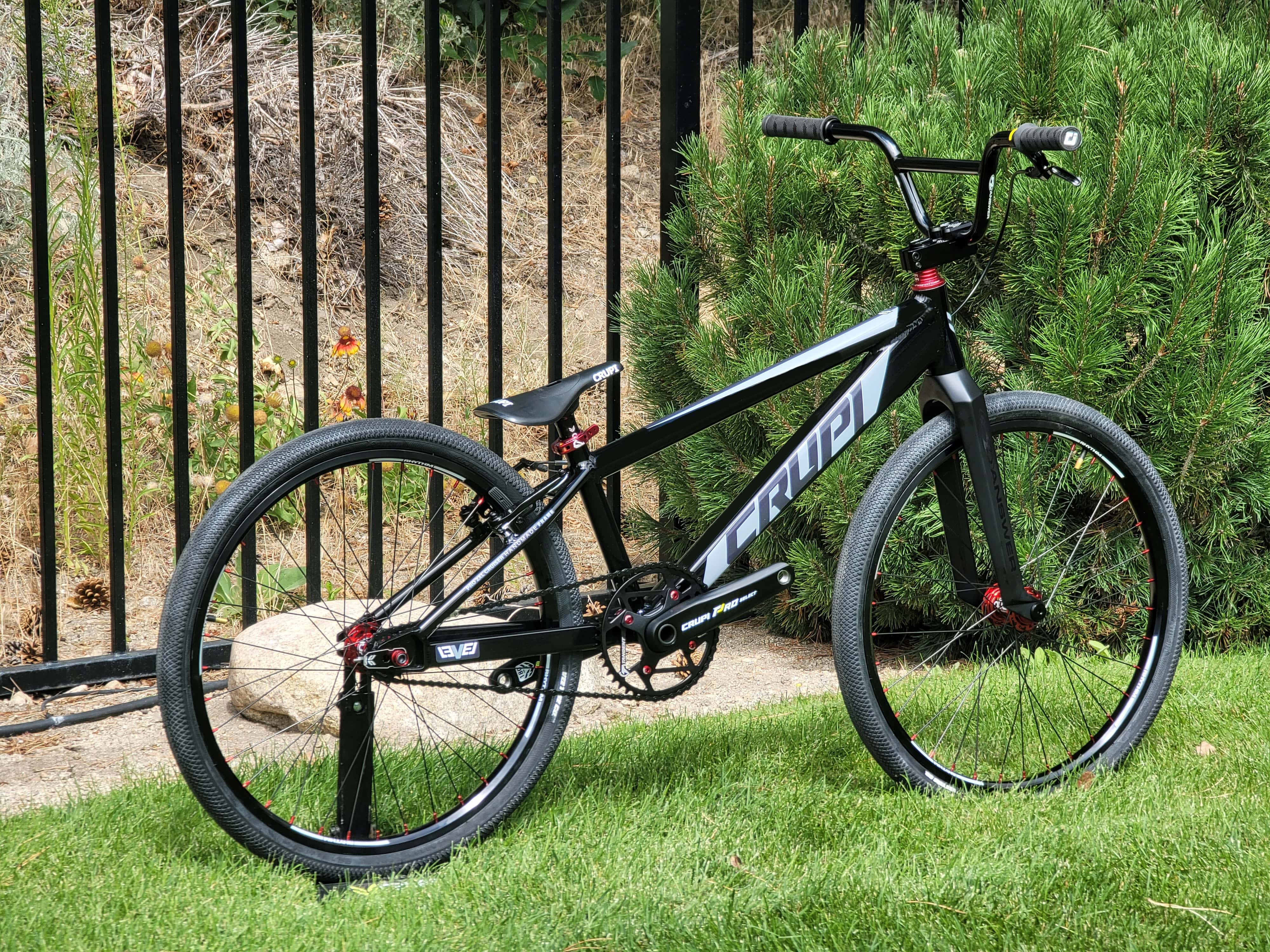 Crupi BMX Complete Bike Level Pro Cruiser Complete Bike